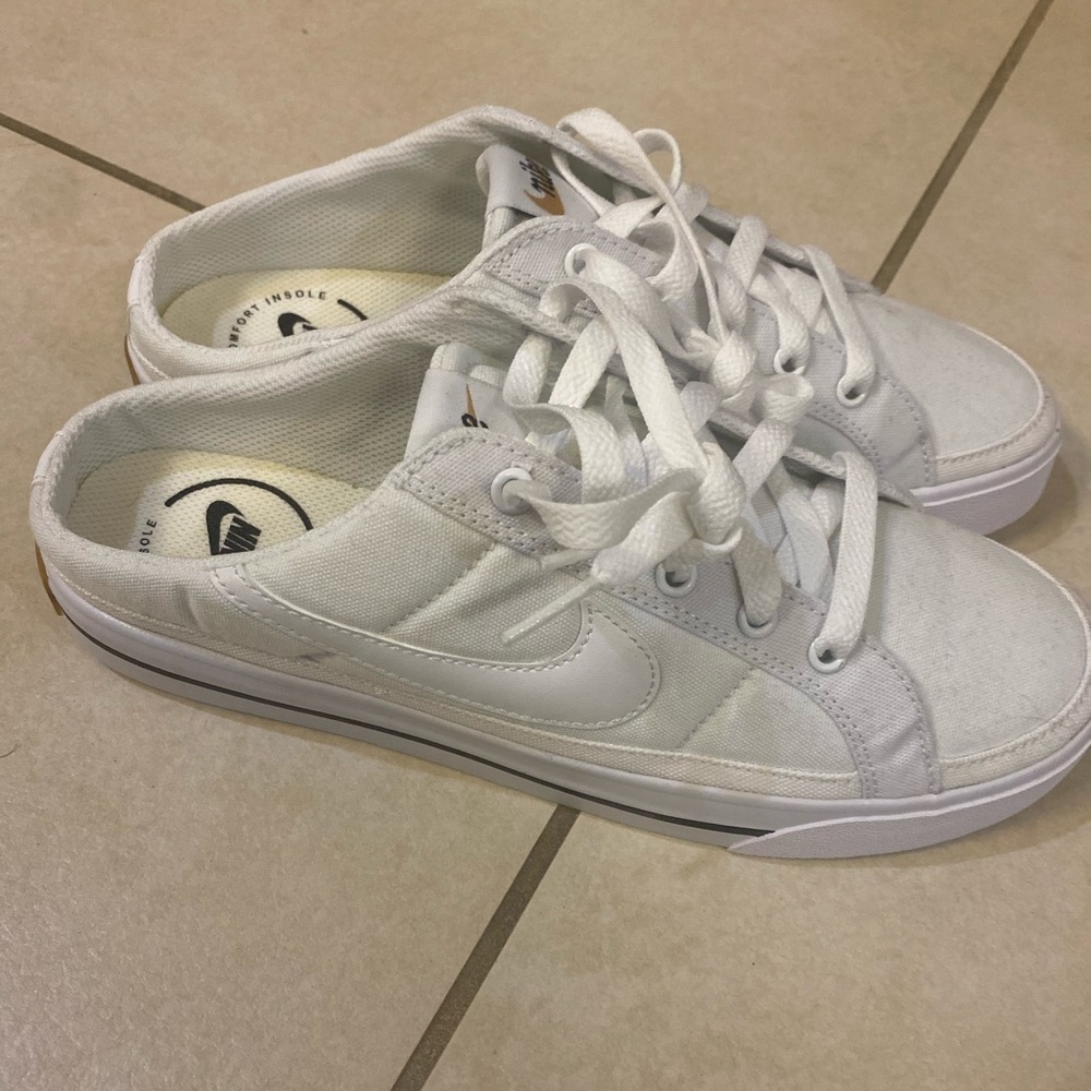 Nike mules NWOT